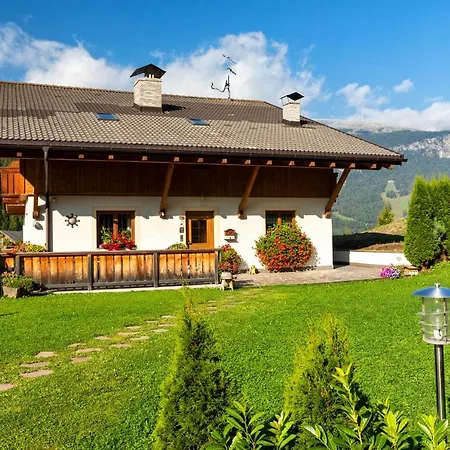 Ciasa Odlana Apartment San Cassiano  Exterior photo